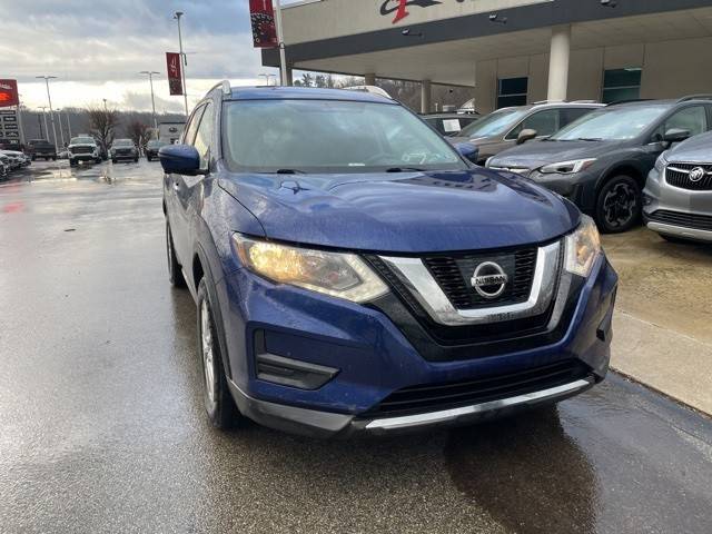 2017 Nissan Rogue SV AWD photo