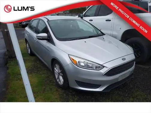 2016 Ford Focus SE FWD photo