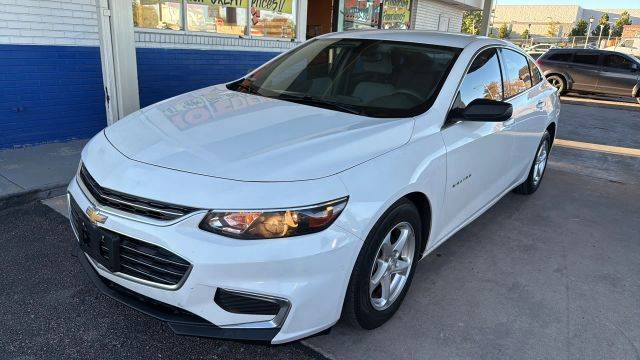 2017 Chevrolet Malibu LS FWD photo