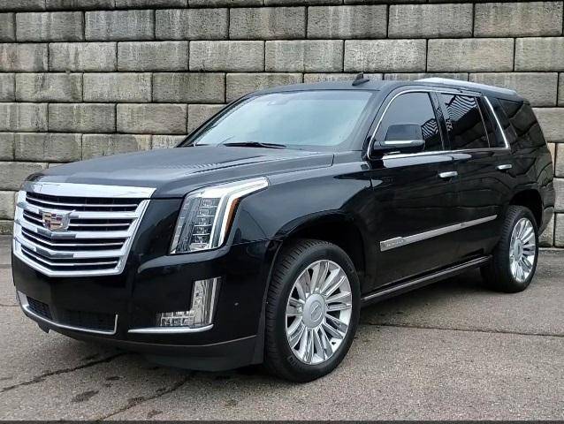 2017 Cadillac Escalade Platinum 4WD photo