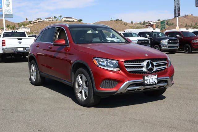 2017 Mercedes-Benz GLC-Class GLC 300 RWD photo