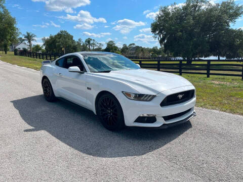 2017 Ford Mustang GT RWD photo