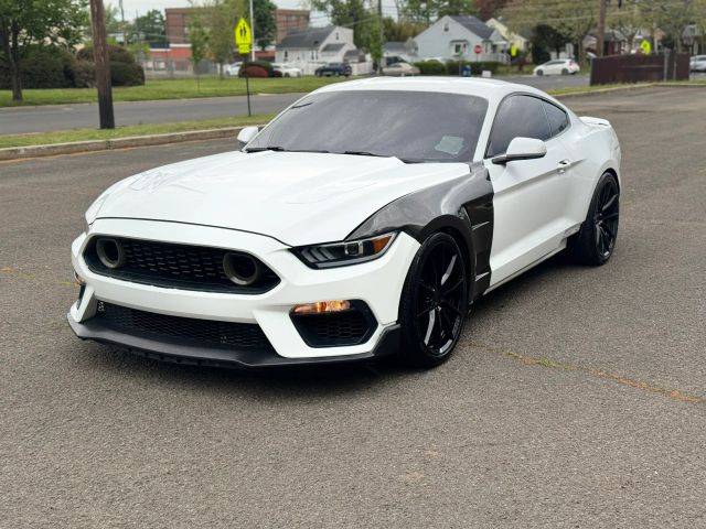 2017 Ford Mustang GT RWD photo