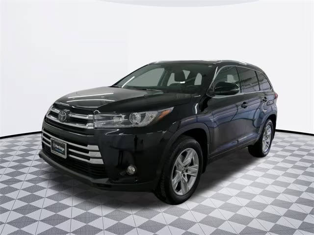 2017 Toyota Highlander Limited AWD photo