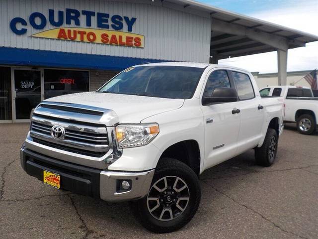 2017 Toyota Tundra SR5 4WD photo