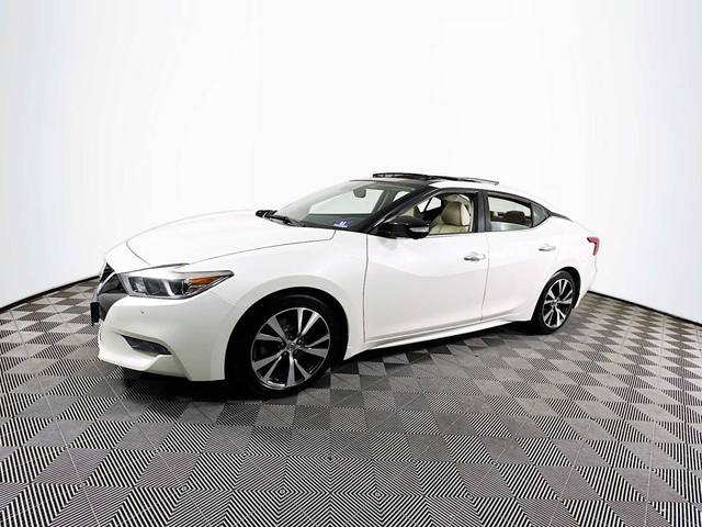 2017 Nissan Maxima Platinum FWD photo