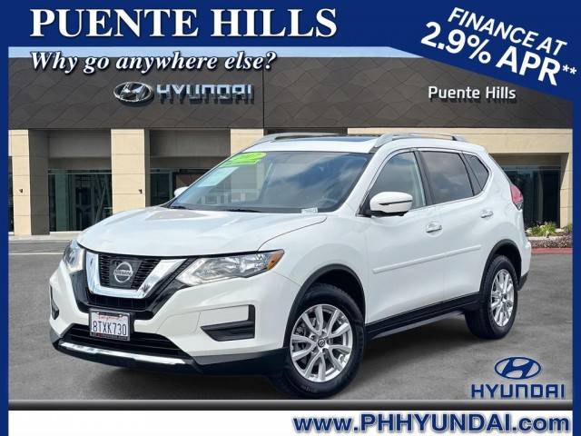 2017 Nissan Rogue SV FWD photo