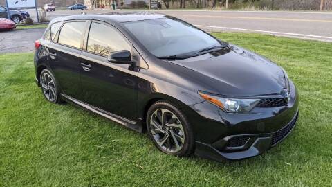 2017 Toyota Corolla iM  FWD photo