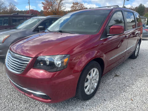 2016 Chrysler Town and Country Touring FWD photo