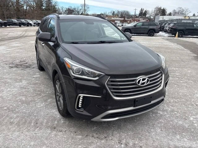 2017 Hyundai Santa Fe SE AWD photo