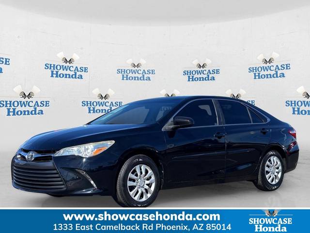 2017 Toyota Camry LE FWD photo