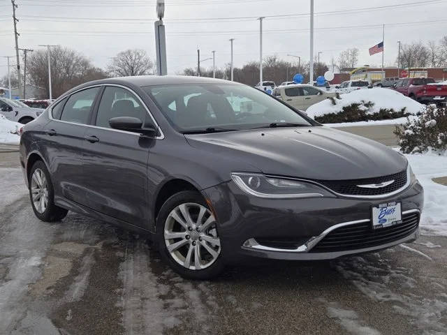 2015 Chrysler 200 Limited FWD photo