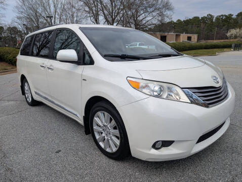 2017 Toyota Sienna XLE Premium AWD photo