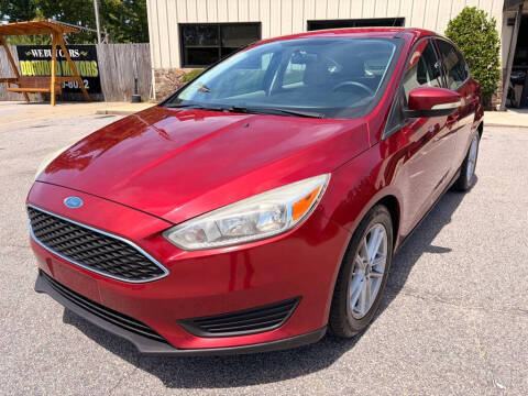 2017 Ford Focus SE FWD photo