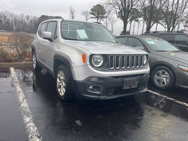 2017 Jeep Renegade Latitude FWD photo