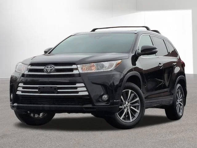 2017 Toyota Highlander XLE AWD photo