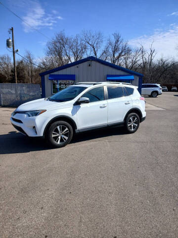 2017 Toyota RAV4 XLE AWD photo