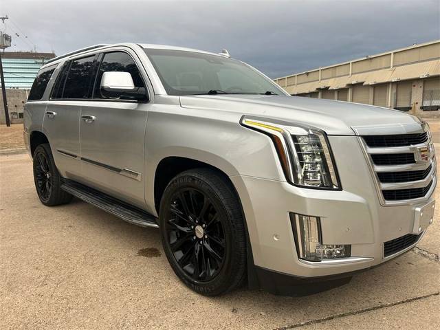 2017 Cadillac Escalade Luxury RWD photo
