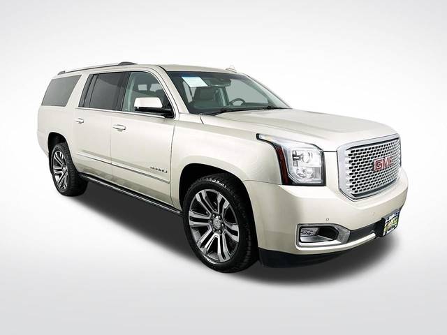 2017 GMC Yukon XL Denali 4WD photo