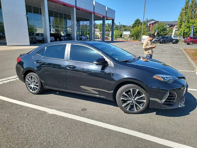 2017 Toyota Corolla XSE FWD photo