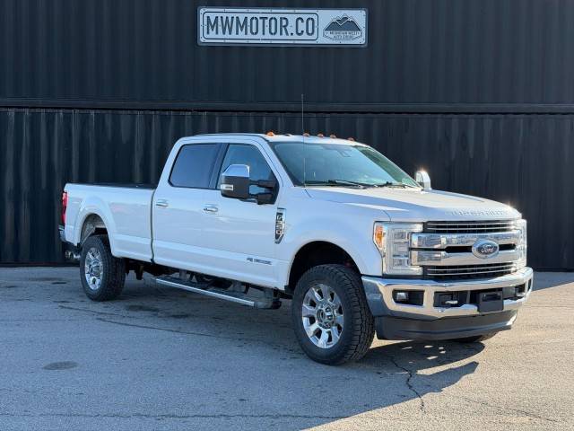 2017 Ford F-350 Super Duty Lariat 4WD photo