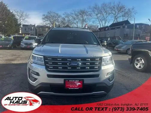 2017 Ford Explorer XLT 4WD photo