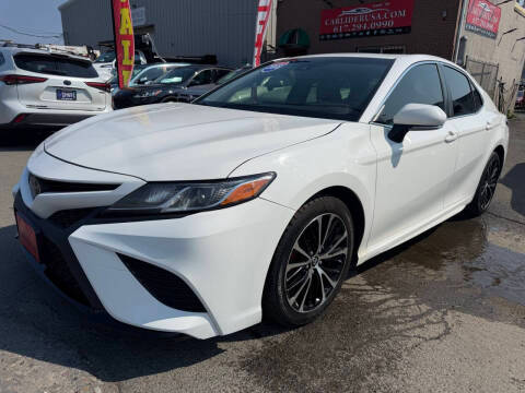 2018 Toyota Camry SE FWD photo