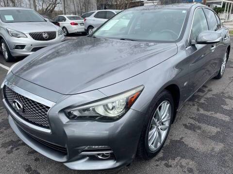 2017 Infiniti Q50 2.0T Premium RWD photo