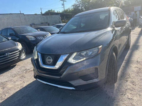 2017 Nissan Rogue S FWD photo
