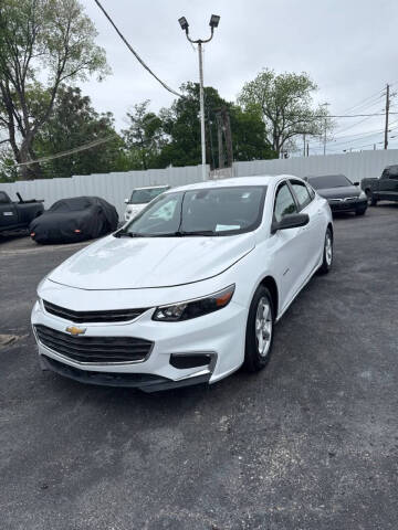 2017 Chevrolet Malibu LS FWD photo