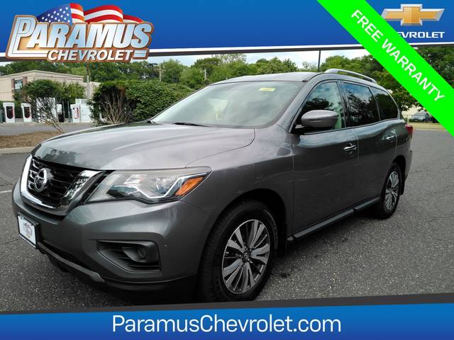 2017 Nissan Pathfinder S 4WD photo