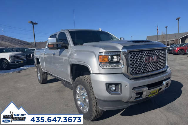 2017 GMC Sierra 2500HD Denali 4WD photo