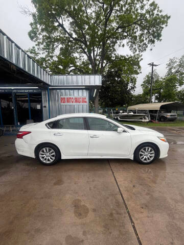 2017 Nissan Altima 2.5 S FWD photo