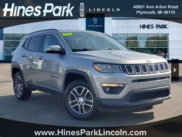 2017 Jeep Compass Latitude 4WD photo