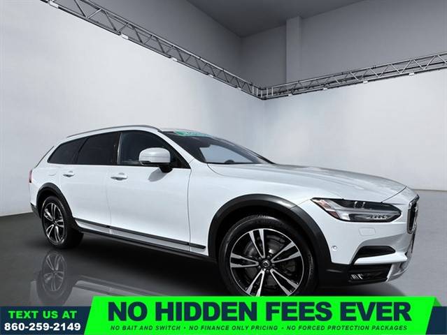 2018 Volvo V90 Cross Country  AWD photo