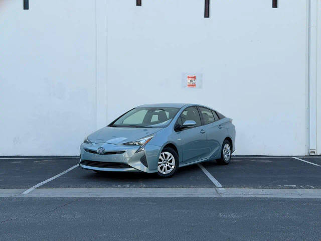 2017 Toyota Prius Two FWD photo