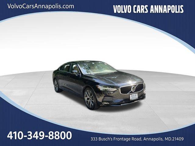 2018 Volvo S90 Momentum FWD photo