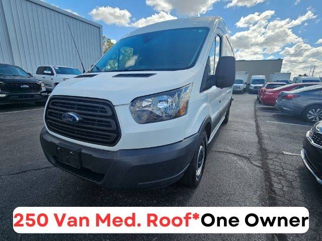 2017 Ford Transit Van  RWD photo