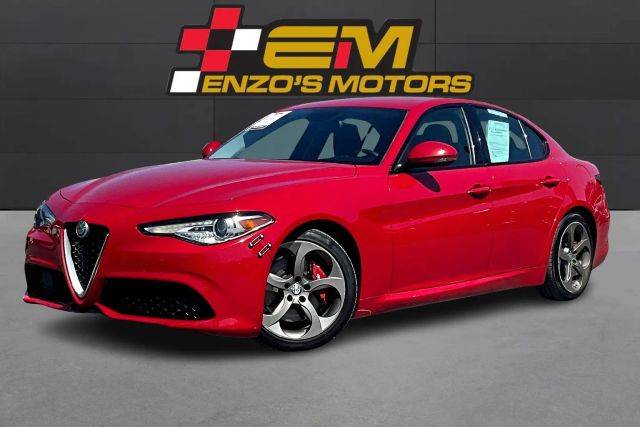 2017 Alfa Romeo Giulia  RWD photo