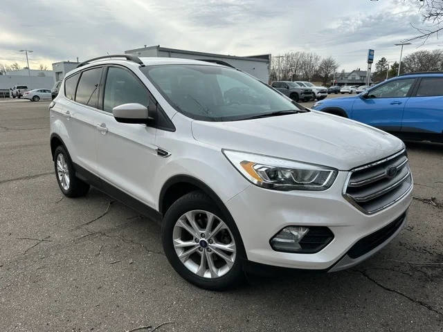 2017 Ford Escape SE FWD photo