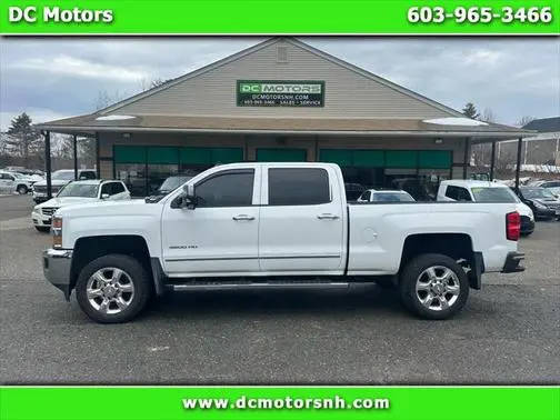 2015 Chevrolet Silverado 3500HD LTZ 4WD photo