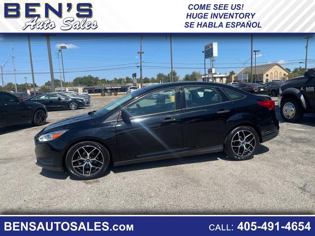 2017 Ford Focus S FWD photo