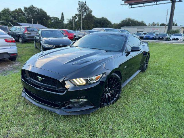 2017 Ford Mustang GT RWD photo