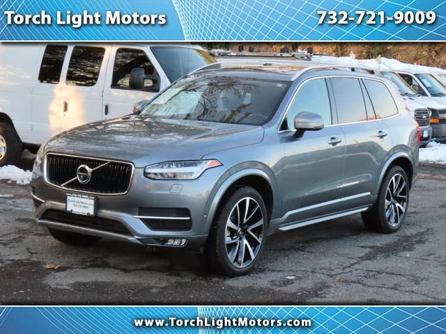 2018 Volvo XC90 Momentum AWD photo