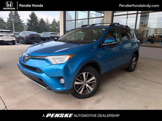 2017 Toyota RAV4 XLE AWD photo