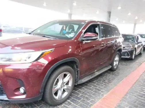 2017 Toyota Highlander Limited FWD photo