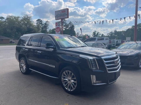 2017 Cadillac Escalade Luxury RWD photo