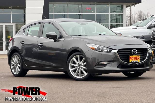 2017 Mazda 3 Touring FWD photo