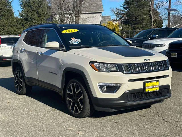 2017 Jeep Compass Limited 4WD photo