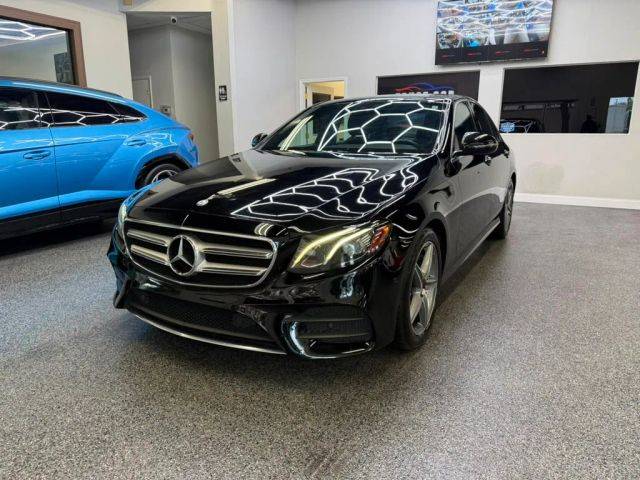 2017 Mercedes-Benz E-Class E 300 Luxury RWD photo